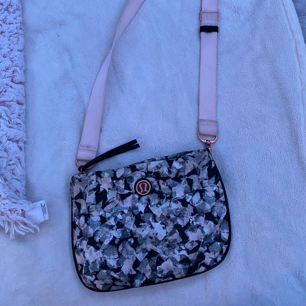 Lulu Purse